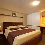 Studio Apartment Oleander